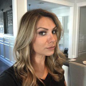 Meet your Posher, Annie